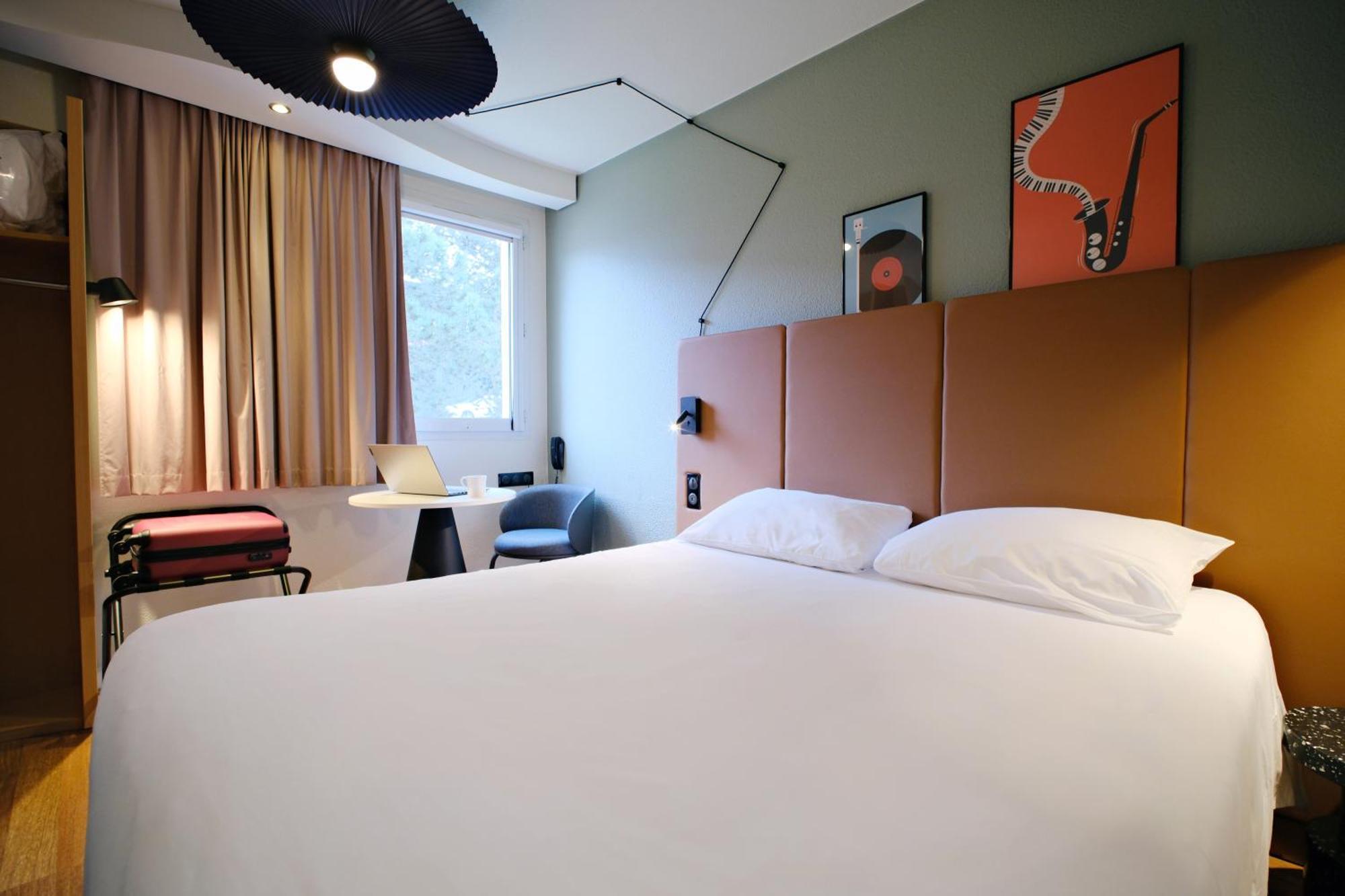 Hotel ibis Avranches Mont St Michel Saint-Quentin-sur-le-Homme Exterior foto