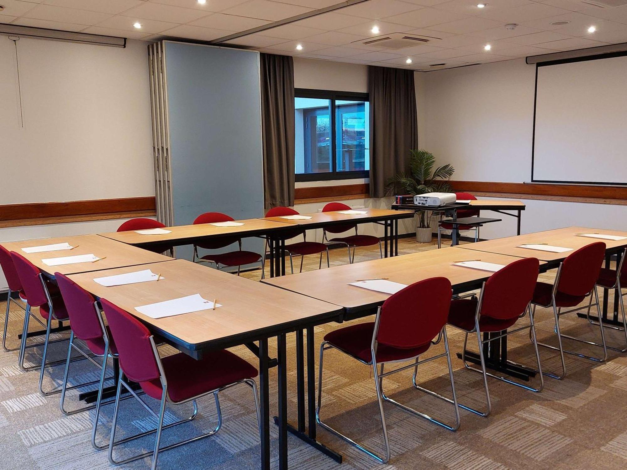 Hotel ibis Avranches Mont St Michel Saint-Quentin-sur-le-Homme Exterior foto